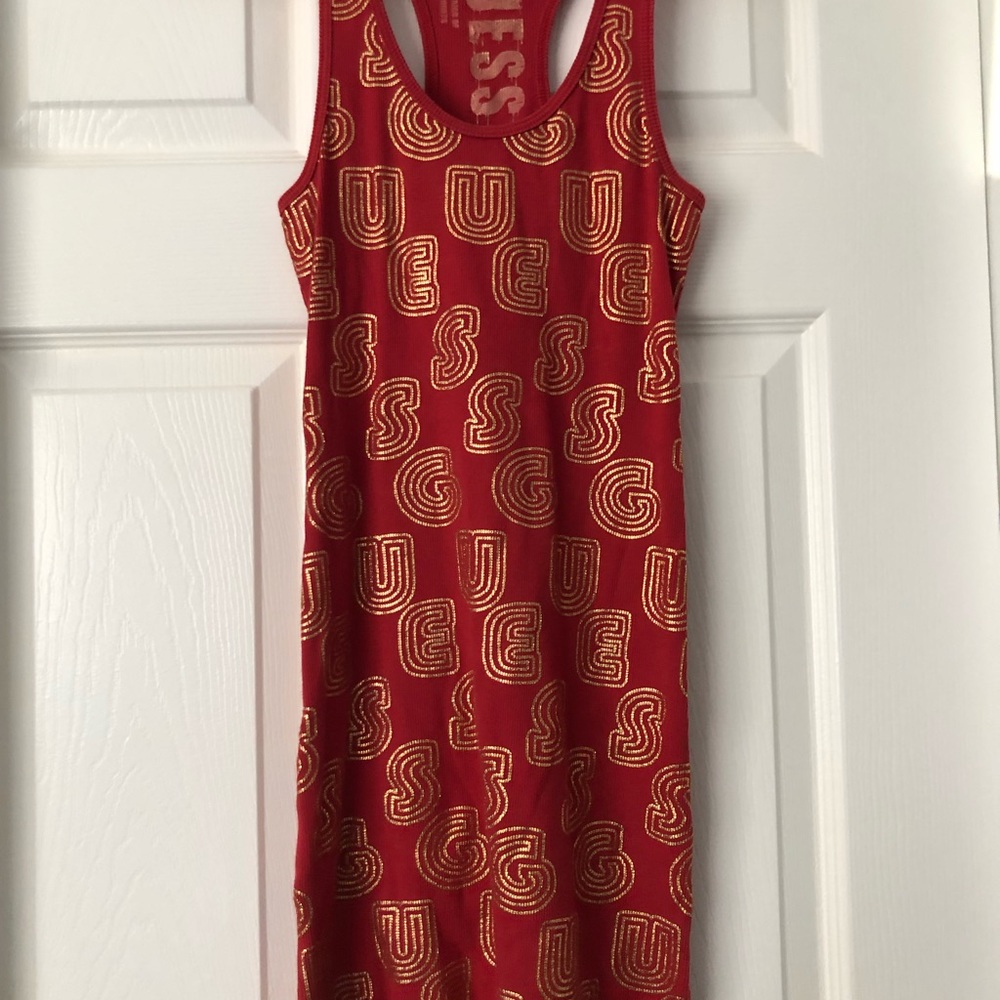 A midway stretchy comfortable dress